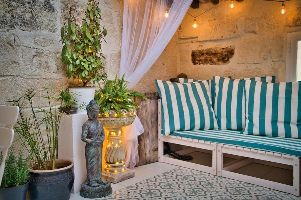 Appartement-Terrasse Centre Historique Uzès Екстериор снимка